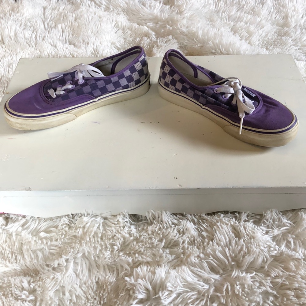 Vans - Picture 3 of 7